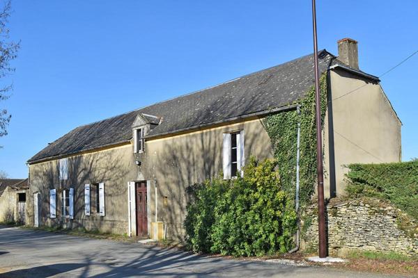 Maison en pierre à rénover - Salignac Eyvignes 6 pièce(s) 92 m2