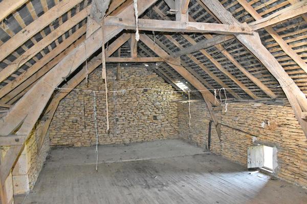 Maison en pierre à rénover - Salignac Eyvignes 6 pièce(s) 92 m2