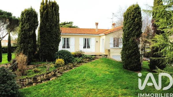 Maison à vendre 6 pièces 117 m² Châtillon-sur-Thouet