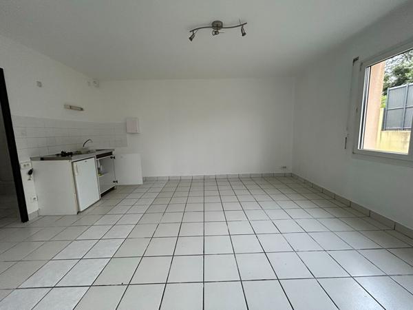 Local Professionnel/Particulier 52m² 3 pièces , Gouesnou