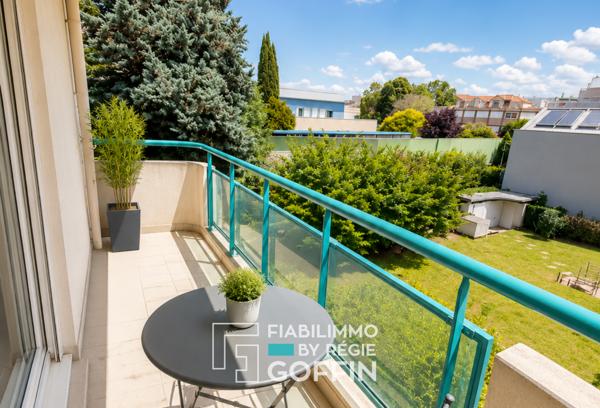 APPARTEMENT T1 - BALCON - CHARPENNES / REPUBLIQUE