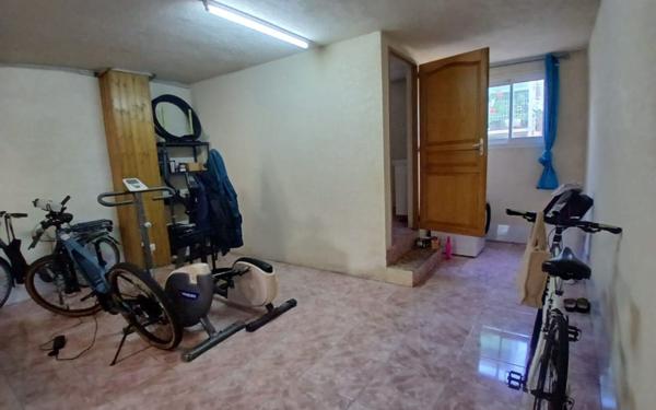 Maison à vendre    4 pièces •  Saint-Joseph