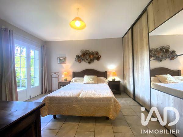 Maison à vendre 7 pièces 183 m² L'Isle-sur-la-Sorgue