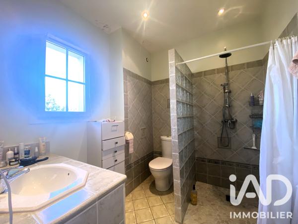 Maison à vendre 7 pièces 183 m² L'Isle-sur-la-Sorgue