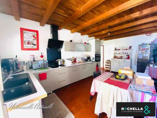 SAINT SAVINIEN BELLE MAISON CHARENTAISE