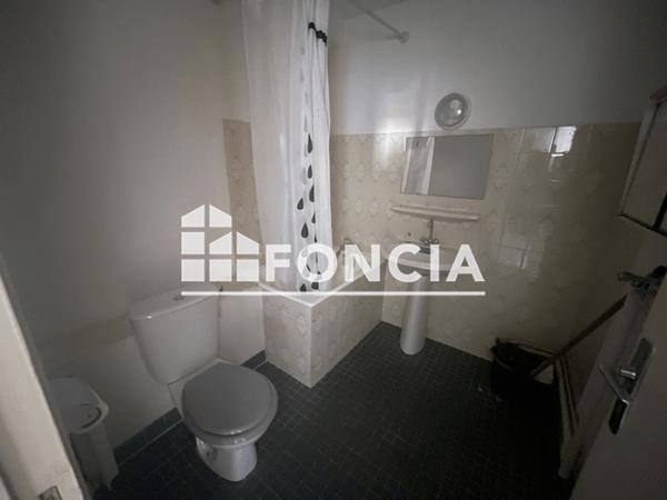 Location Studio 29.31 m² - 60 RUE JEAN MARTIN Marseille 13005