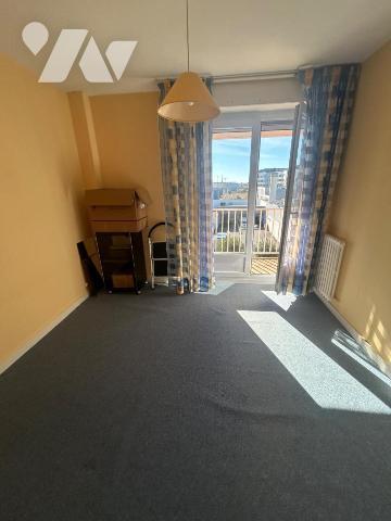 Lorient proche centre , Appartement 105 m2, 4chs, balcons , garage