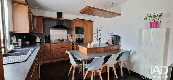 Maison à vendre 5 pièces 136 m² Armentières-en-Brie