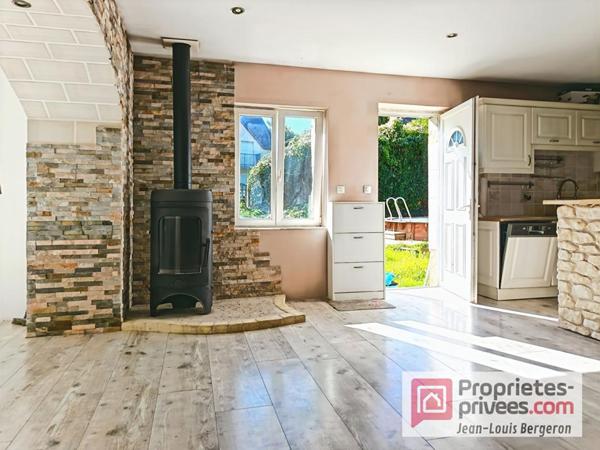 Maison de caractère avec bois et caves troglodytes