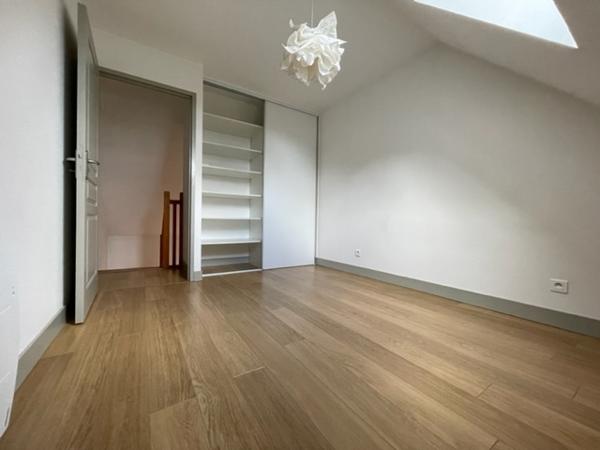 Appartement T2 Duplex dans Bâtisse Historique - Saintes Rive Gauche, Cœur de Ville Saintes (17100)