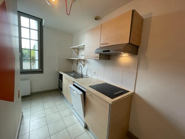 Appartement T2 Duplex dans Bâtisse Historique - Saintes Rive Gauche, Cœur de Ville Saintes (17100)
