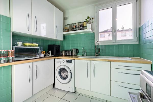 Appartement familial lumineux avec balcon à 3 minutes du RER A Fontenay-sous-Bois