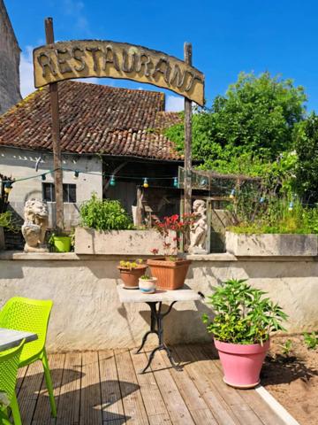 Bar, Tabac, Restaurant, Epicerie à proximité de RIBERAC (24)