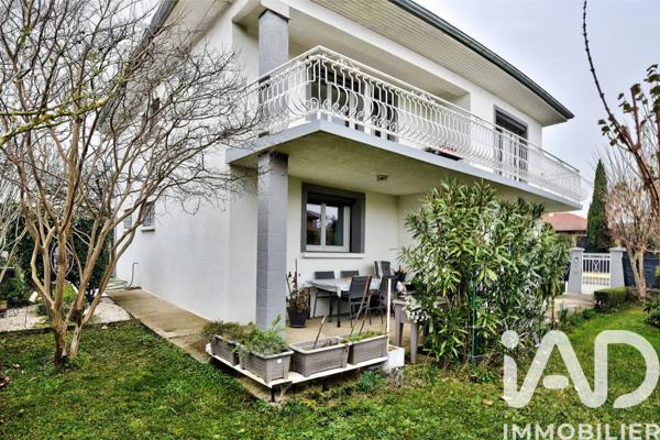 Maison à vendre 5 pièces 145 m² Meyzieu