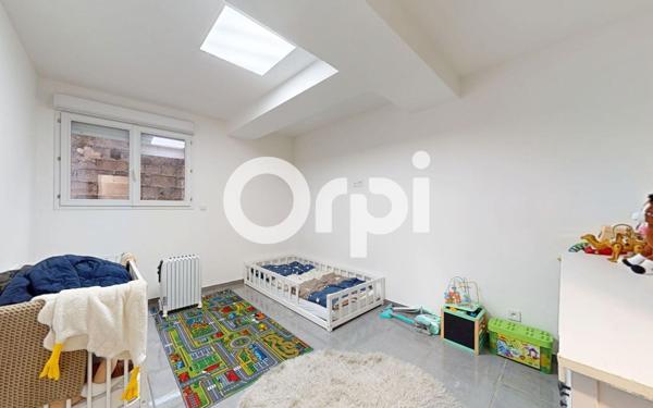 Maison à vendre    8 pièces • 200 m2 Bron