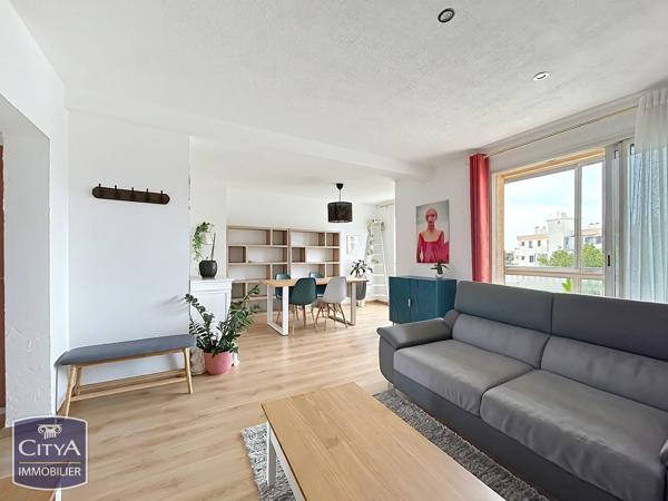 Appartement à vendre 4 pièces 68m² Fréjus (83600)