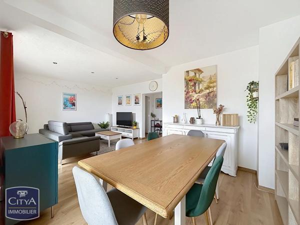 Appartement à vendre 4 pièces 68m² Fréjus (83600)