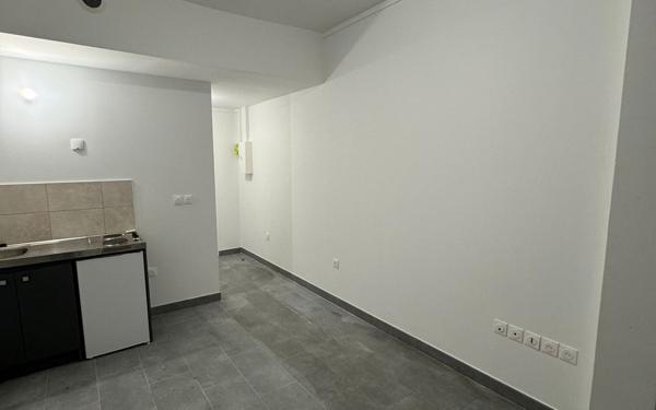 Appartement à louer    1 pièce • 19,71 m2 Vitry-sur-Seine