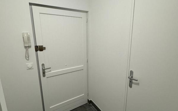 Appartement à louer    1 pièce • 19,71 m2 Vitry-sur-Seine