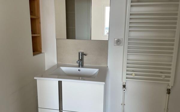 Appartement à louer    2 pièces • 33,18 m2 Paris 12