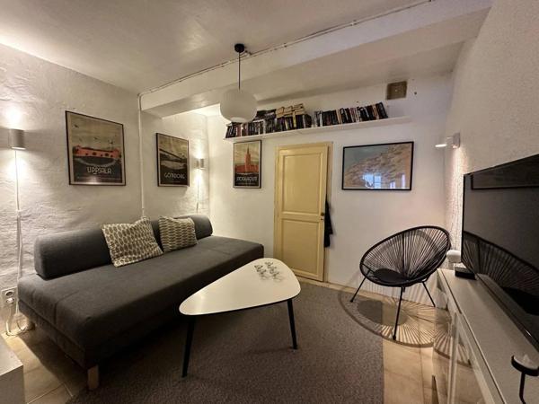 Charmante maison de village avec terrasse tropézienne