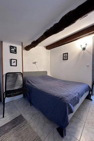 Charmante maison de village avec terrasse tropézienne