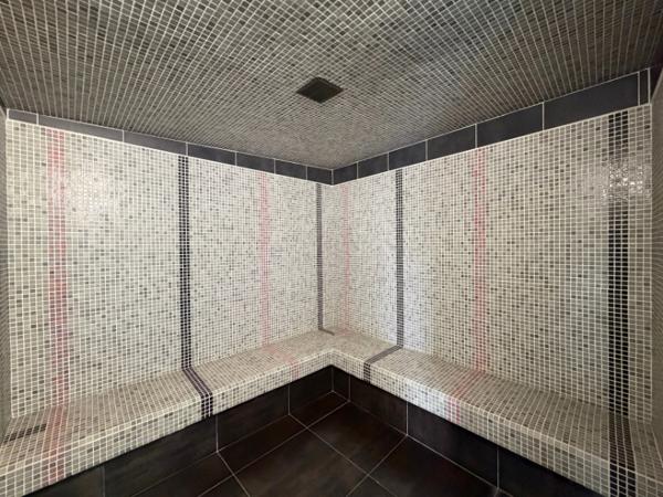 Bureau
         10 pièces
        - 178 m² 238 500 € *
