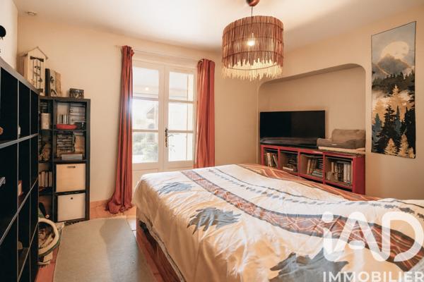 Maison à vendre 8 pièces 215 m² La Bastidonne