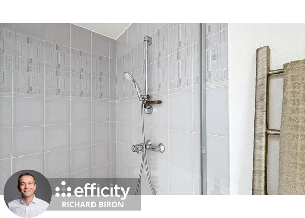 Appartement
         2 pièces
        - 65 m² 158 000 € *