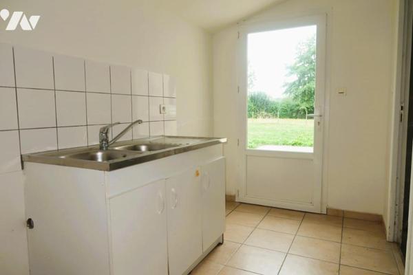 SEVREMONT, A 15 KMS DU PUY DU FOU, MAISON DE PLAIN-PIED 2006 EN BON ETAT, SUR UN TERRAIN DE 893 m².