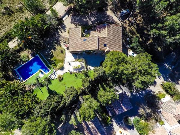 Domaine d'exception unique : 15 ha avec gîtes