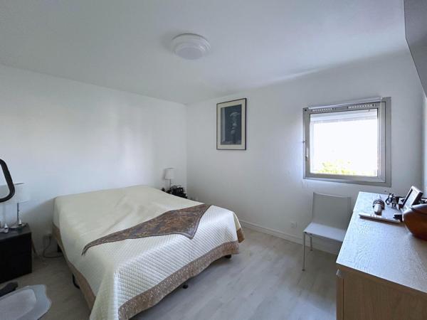 Appartement au village, 3 chambres, climatisé, vue mer