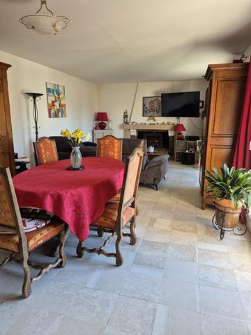 Maison
         6 pièces
        - 130 m² Exclusivité 246 000 € *