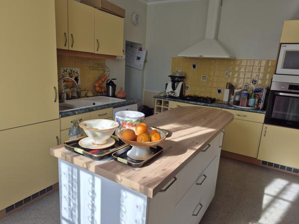 Maison
         6 pièces
        - 130 m² Exclusivité 246 000 € *