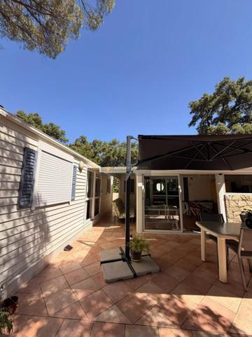 Vente                                                      Terrain
                        
                                         400 m2                     à Fréjus