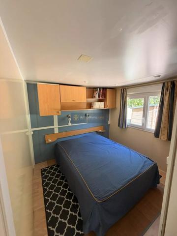 Vente                                                      Terrain
                        
                                         400 m2                     à Fréjus