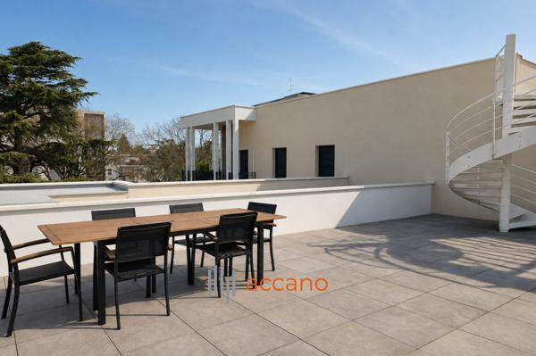 Magnifique toit-terrasse familial à 4min de la gare