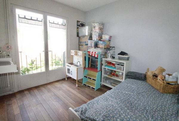 Maison familiale de 165 m2 édifiée sur un terrain de 194 m2