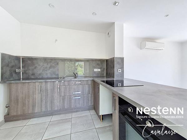 Appartement 3 pièces au calme au premier et dernier étage d'une copropriété intimiste avec stationnement et garage