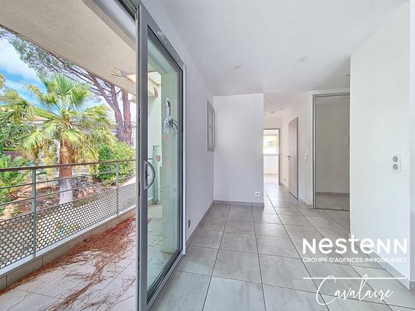 Appartement 3 pièces au calme au premier et dernier étage d'une copropriété intimiste avec stationnement et garage