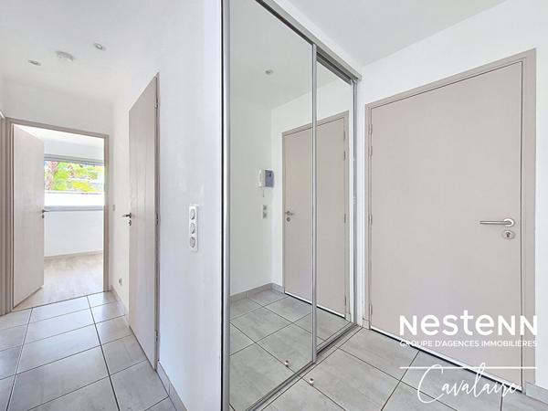 Appartement 3 pièces au calme au premier et dernier étage d'une copropriété intimiste avec stationnement et garage