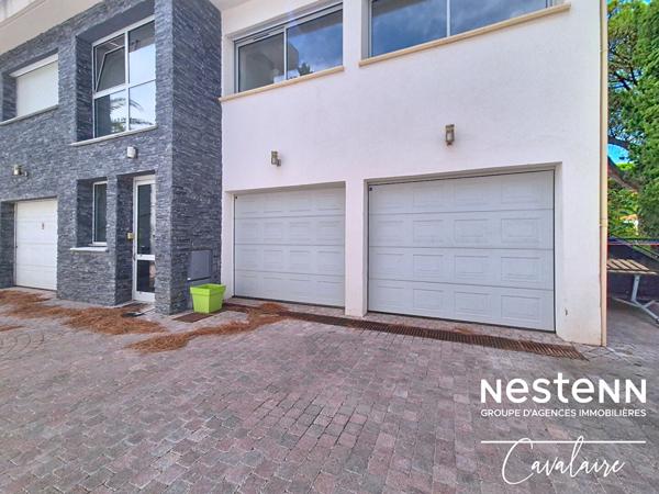 Appartement 3 pièces au calme au premier et dernier étage d'une copropriété intimiste avec stationnement et garage