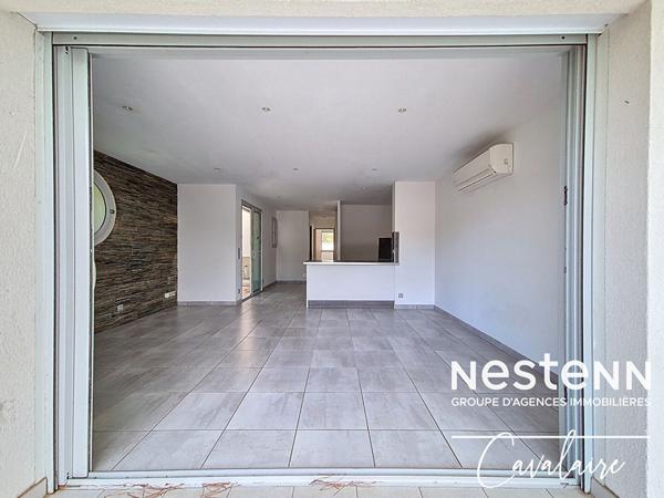Appartement 3 pièces au calme au premier et dernier étage d'une copropriété intimiste avec stationnement et garage