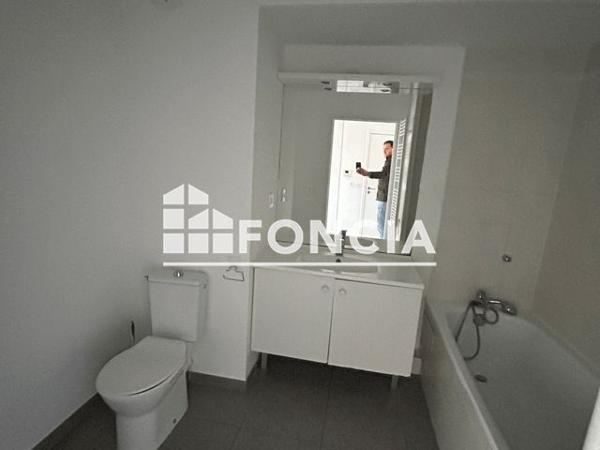 À vendre Appartement 3 pièces 61.78 m² - Marseille 13008