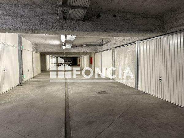 À vendre Appartement 3 pièces 61.78 m² - Marseille 13008