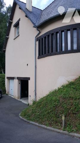 Maison à vendre à Barenton (50720) en Manche (50)

Une maison construite en 1985, rénovée et ...