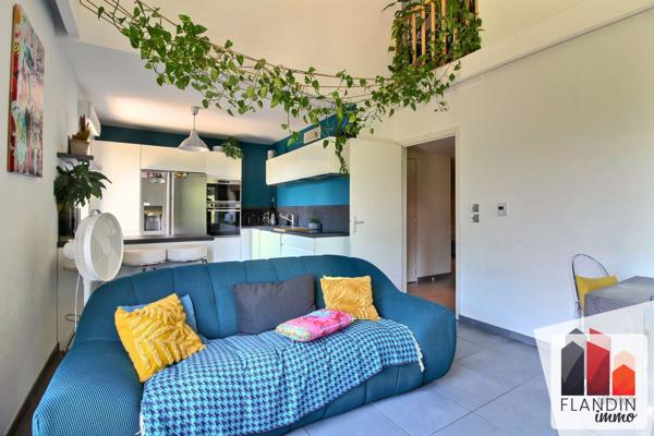 VERNAISON - Appartement duplex T4 - 3 chambres - Jardin 150 m²
