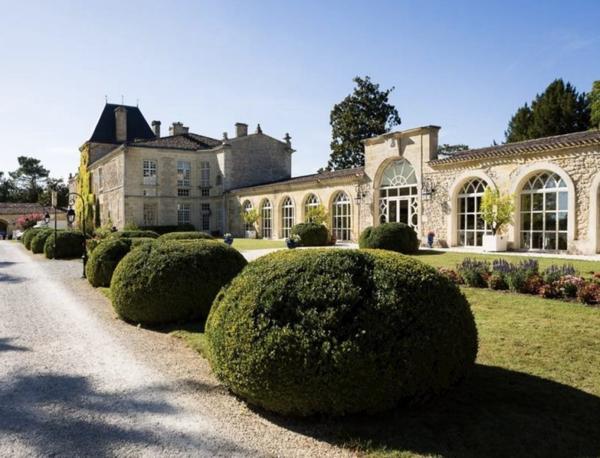 Château d'exeption, vignoble, réception et hébergements, 20m de Bordeaux