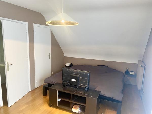 Maison
         7 pièces
        - 167 m² 399 000 € *