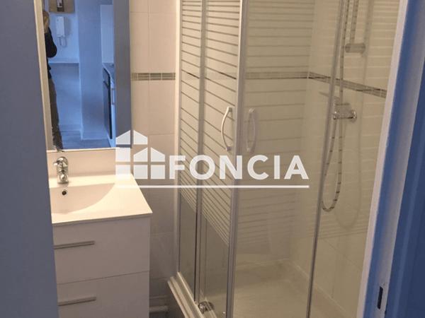 Location Studio meublé 15.54 m² - 4 PLACE DU CHATELET Orleans 45000